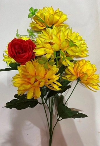 Искусственные цветы "Цветочная мелодия" Хризантемы 49см 7 цветков красные